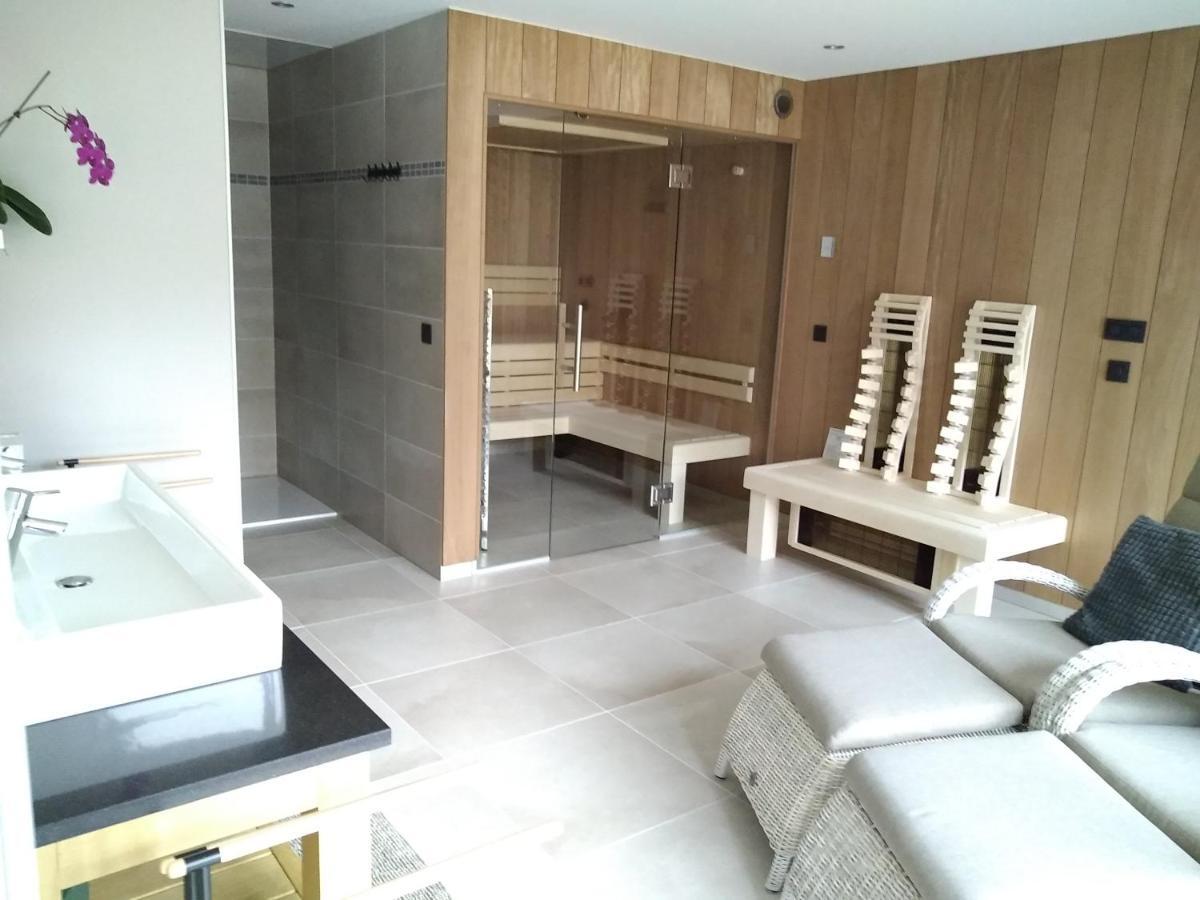 Vakantiewoning Mierzicht met privé wellness Boekhout Buitenkant foto